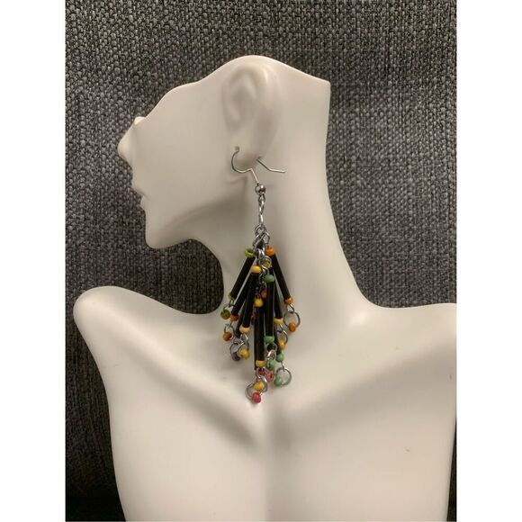 Handmade Straw Dangle Earrings - Picture 1 of 2